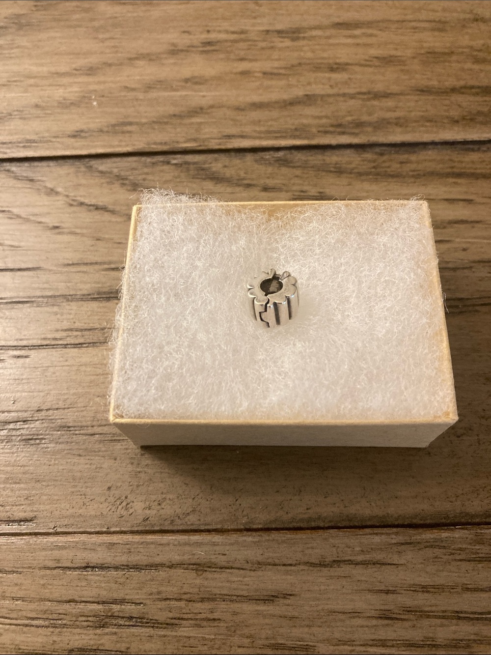 Pandora ribbed clip sterling silver